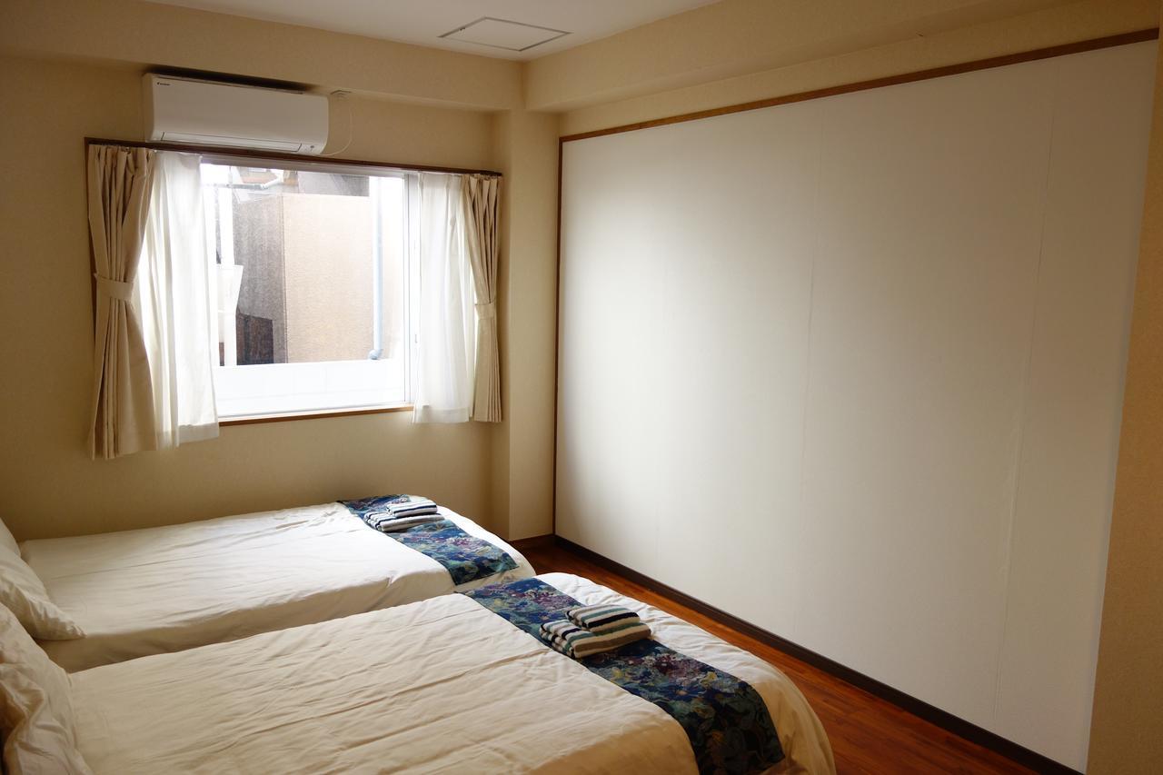 Okinawa Naha Rakuraku House Apartment Exterior photo