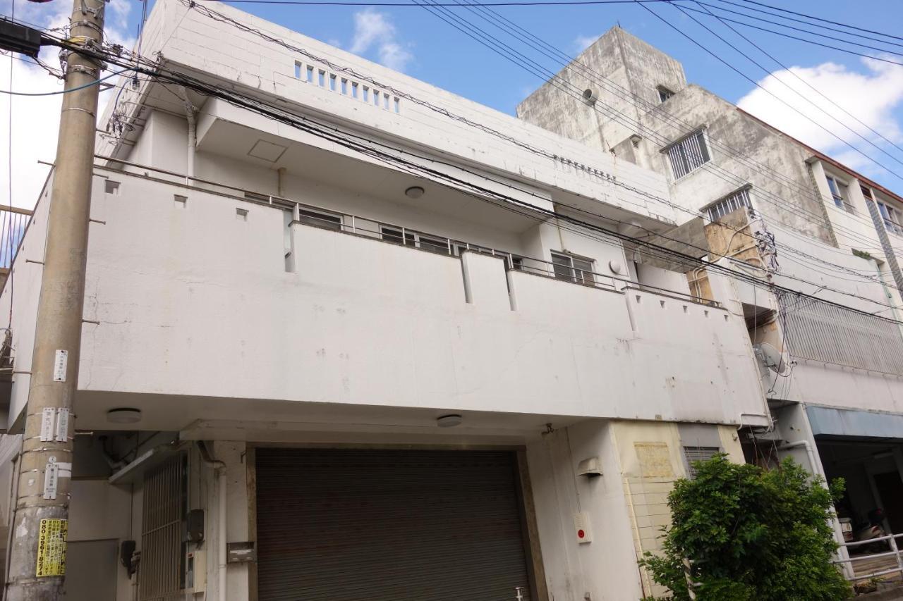 Okinawa Naha Rakuraku House Apartment Exterior photo