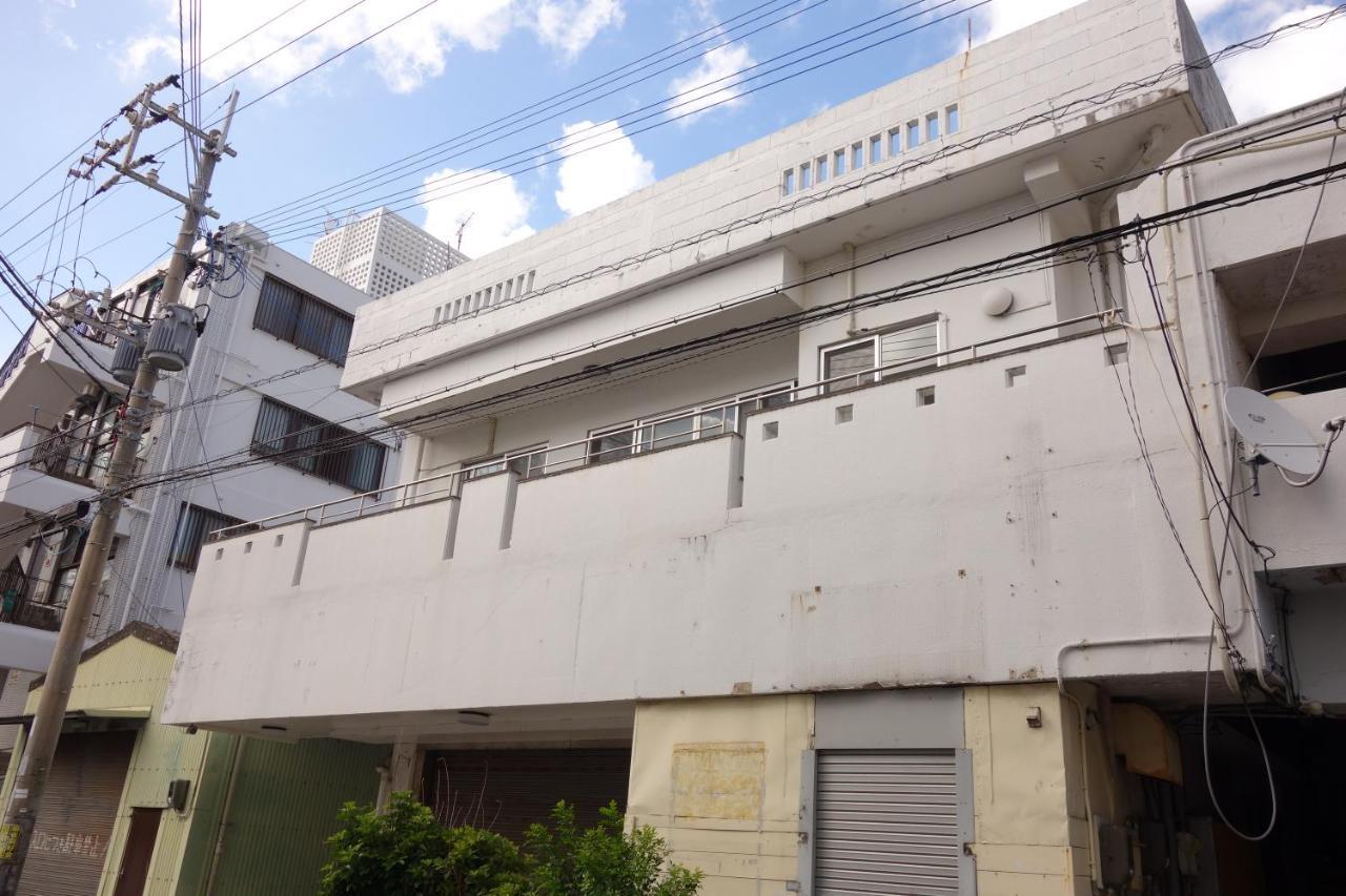 Okinawa Naha Rakuraku House Apartment Exterior photo